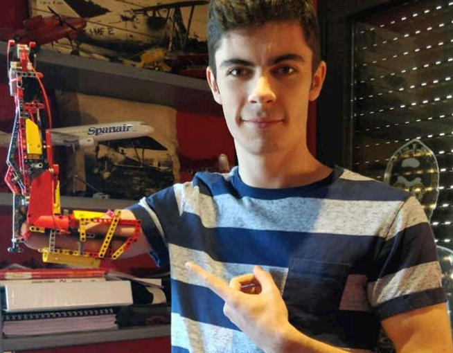 #TonightTonight Entrevista con David Aguilar, jóven que construyó una prótesis con Lego