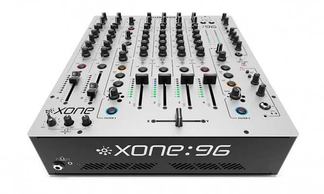 Allen & Heath reveló su nuevo mixer Xone:96
